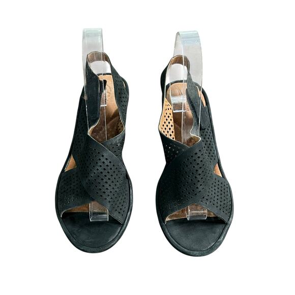 Clarks Reedly Black Criss Cross Nubuck Wedge Sandal Women's Size 7 - Picture 3 of 12